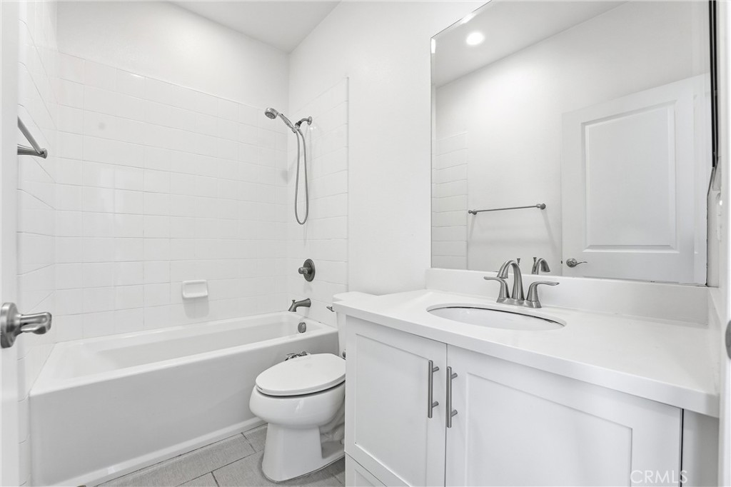 217 Compass Irvine, CA 92618 - Photo 40 of 51
