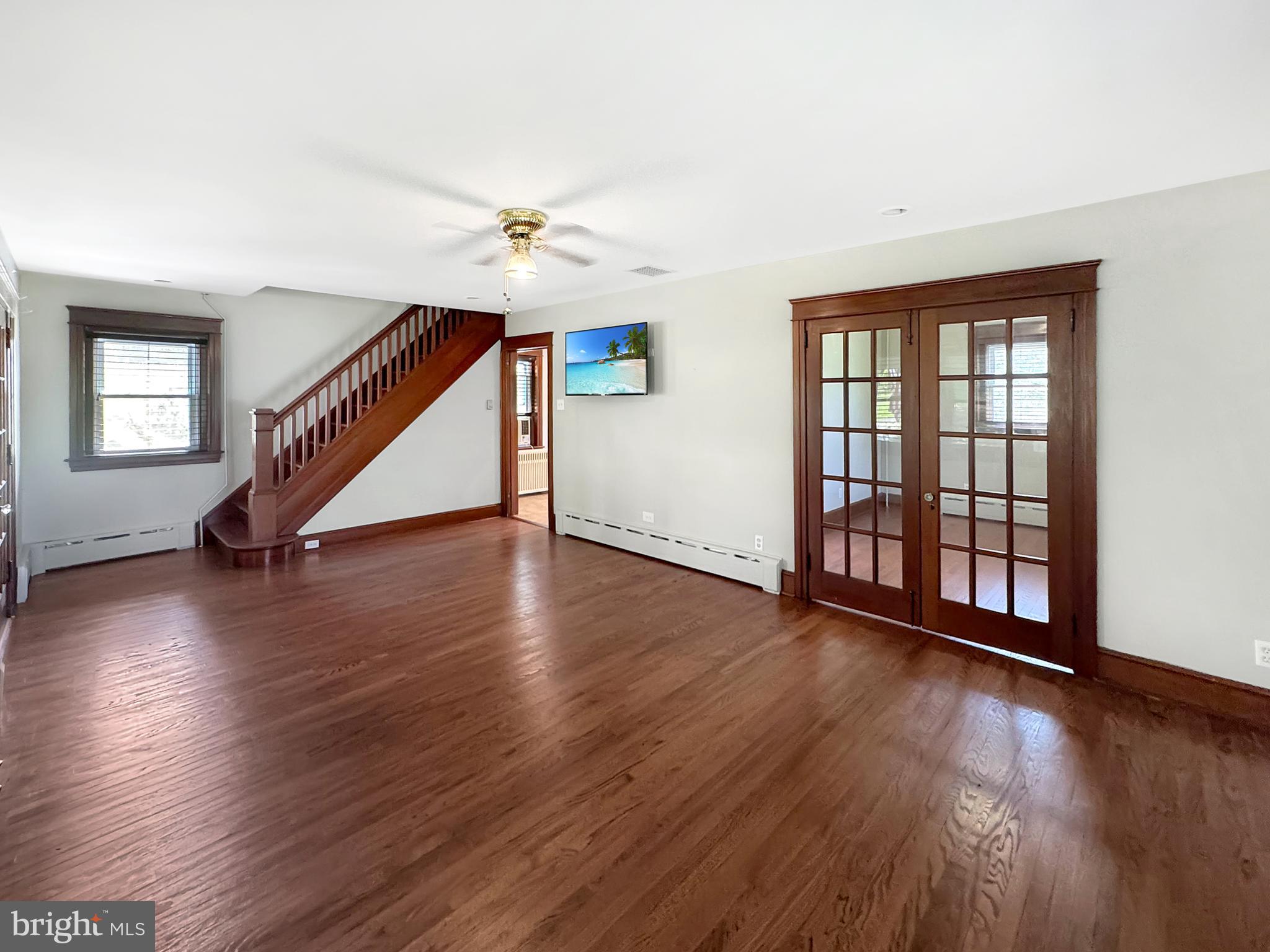 2209 North Pleasantview Road Pottstown, PA 19464 - Photo 8 of 18 Living Room
