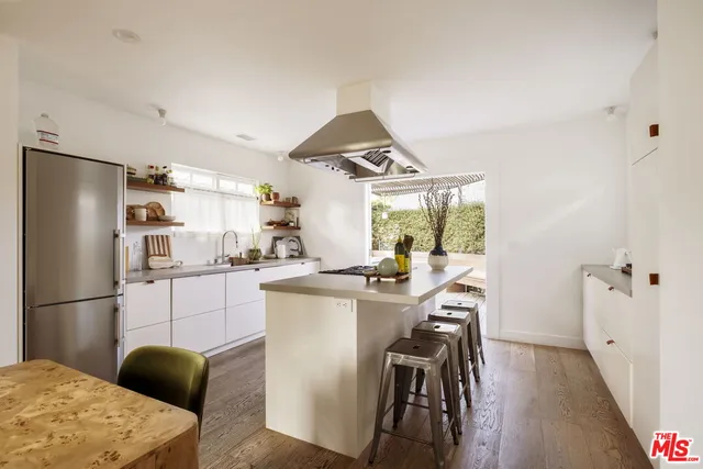 $9,250 | 601 Crestmoore Place, Venice, CA 90291