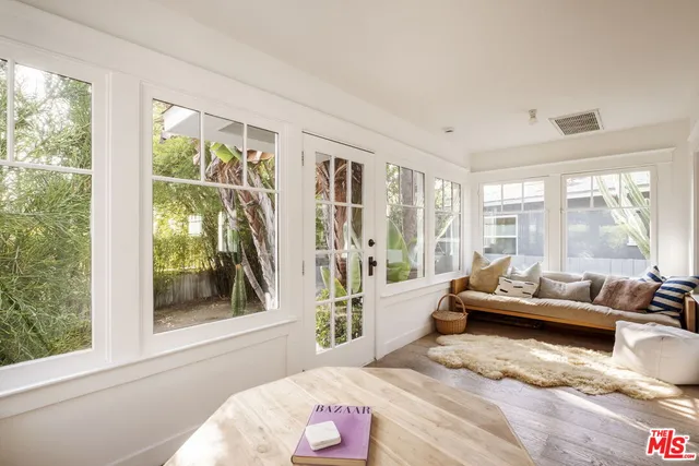 $9,250 | 601 Crestmoore Place, Venice, CA 90291