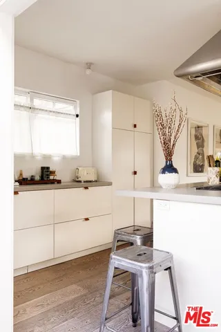 $9,250 | 601 Crestmoore Place, Venice, CA 90291