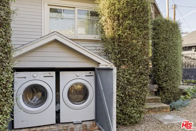 $9,250 | 601 Crestmoore Place, Venice, CA 90291