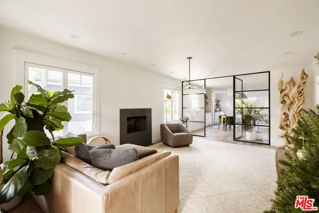 $9,250 | 601 Crestmoore Place, Venice, CA 90291