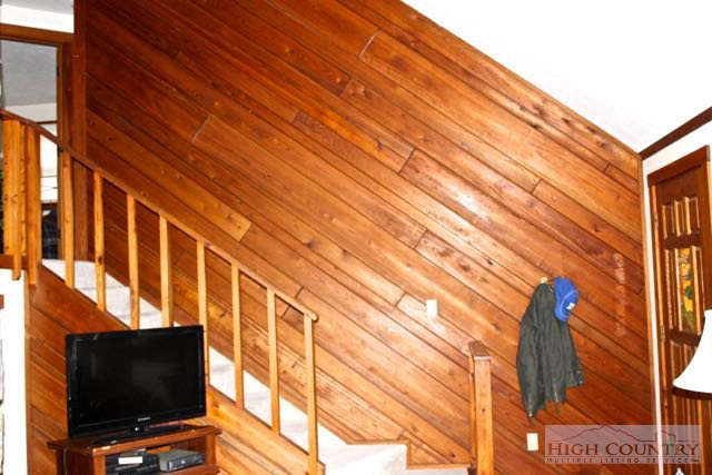 422 Rambling Road Blowing Rock, NC 28605 - Photo 14 of 14 Gallery Image 14