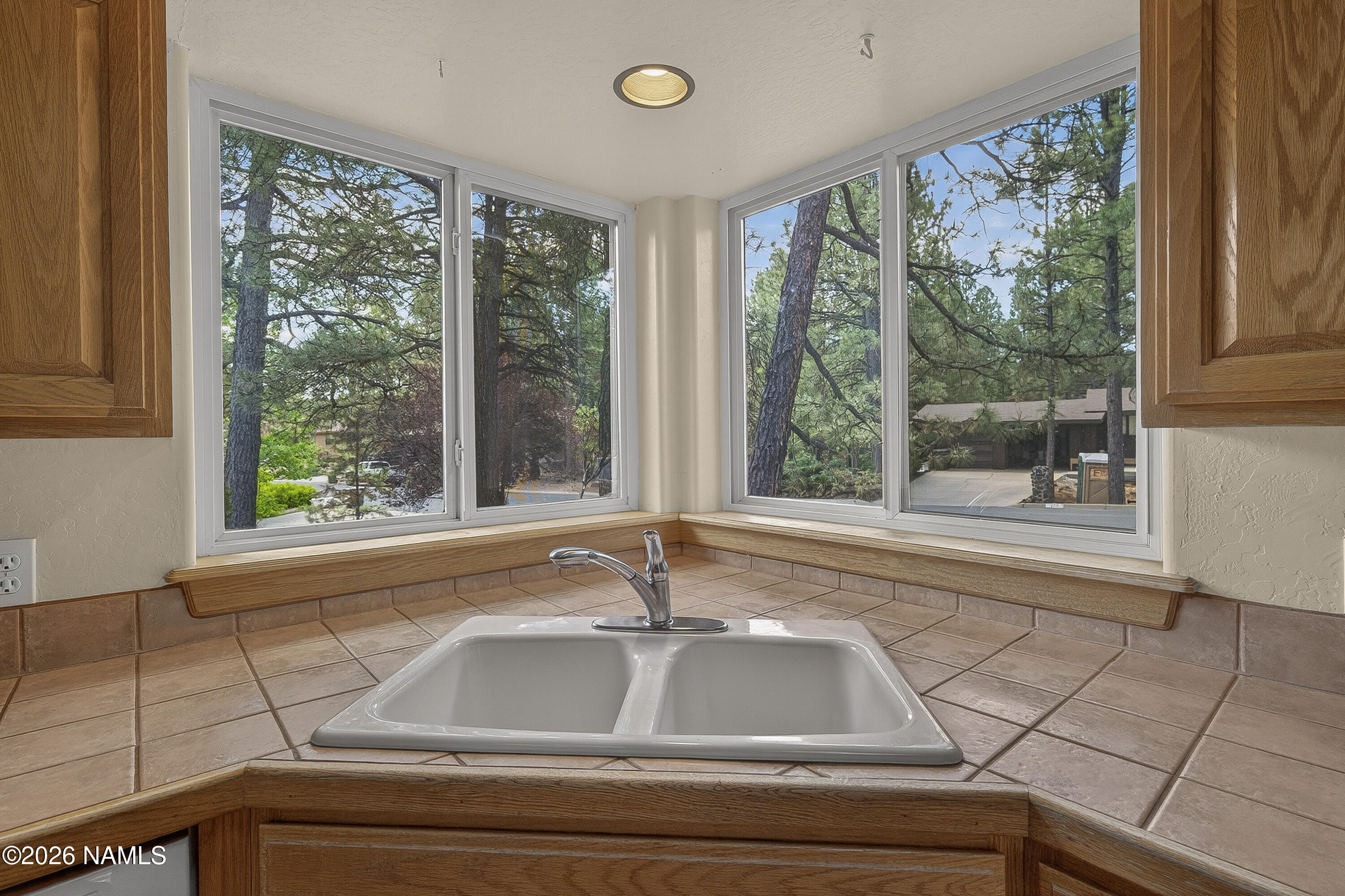 2100 North Timberline Road Flagstaff, AZ 86004 - Photo 13 of 41 2100-north-timberline-road-flagstaff-az-