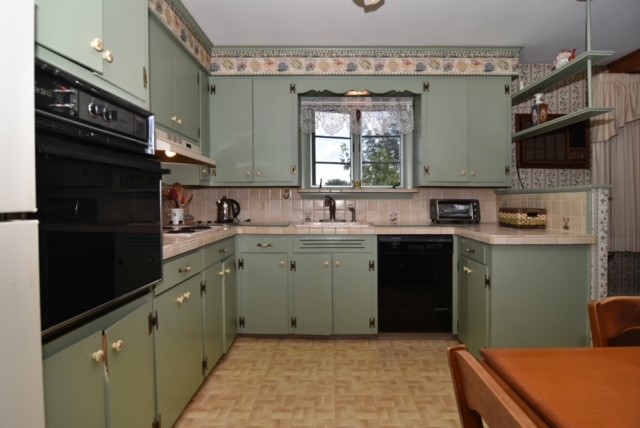 15 Richard Road North Providence, RI 02911 - Photo 4 of 30 Gallery Image 4