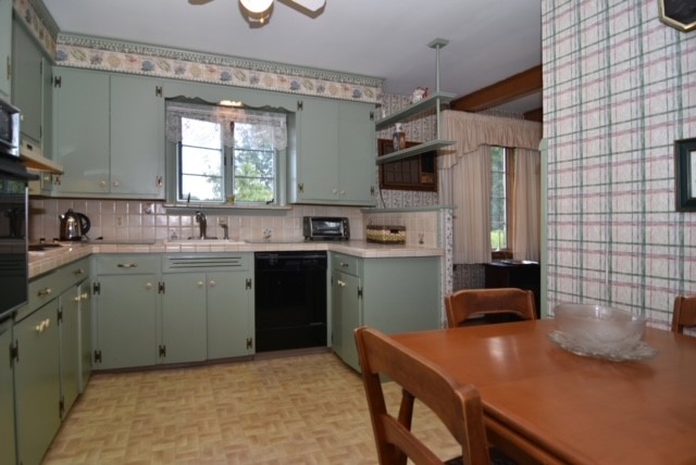 15 Richard Road North Providence, RI 02911 - Photo 6 of 30 Gallery Image 6