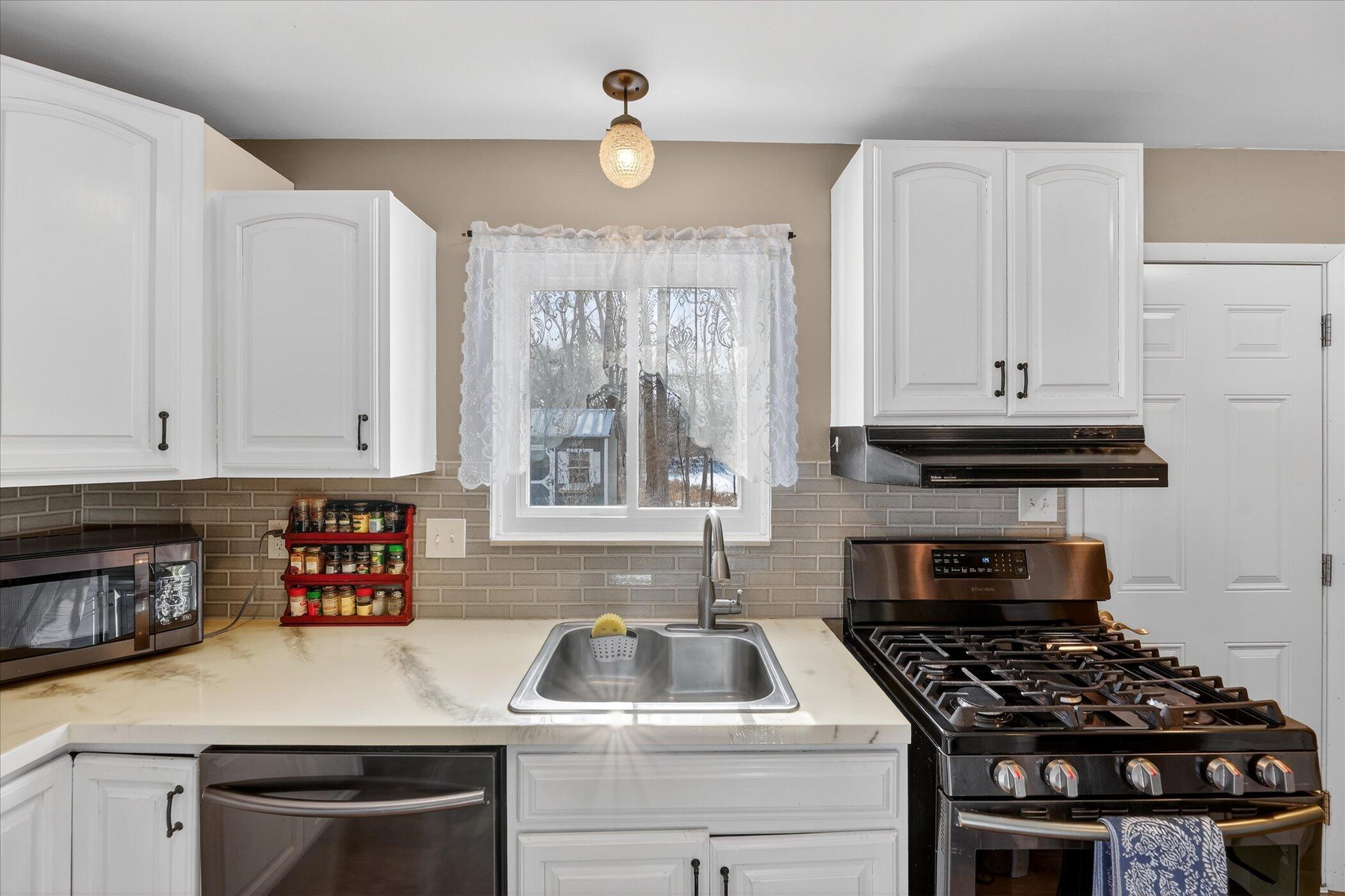 217 Portage Street Pinckney, MI 48169 - Photo 18 of 35 24-217-Portage-St-Pinckney-MI-48169-Wind