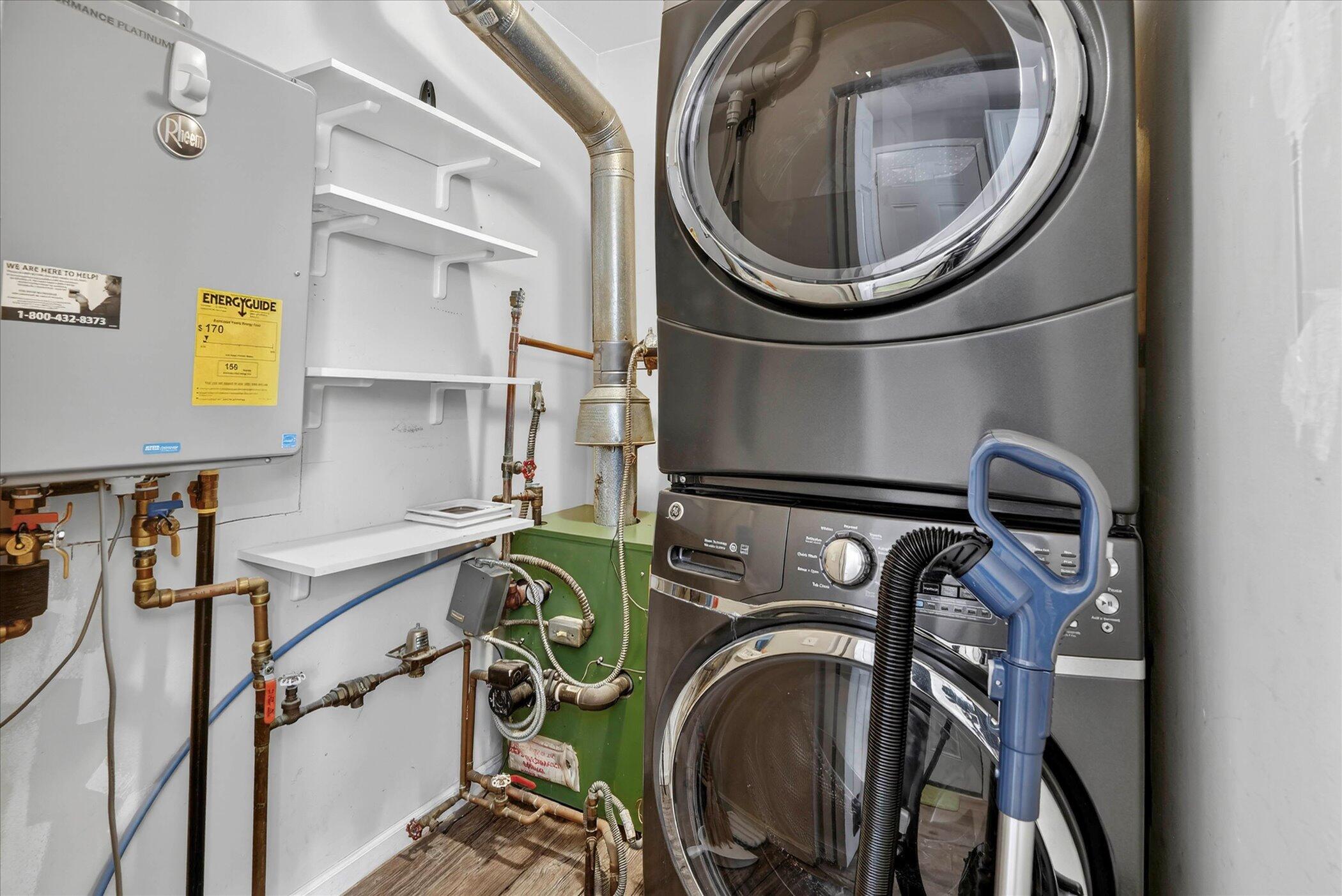 217 Portage Street Pinckney, MI 48169 - Photo 24 of 35 Laundry / Utility room