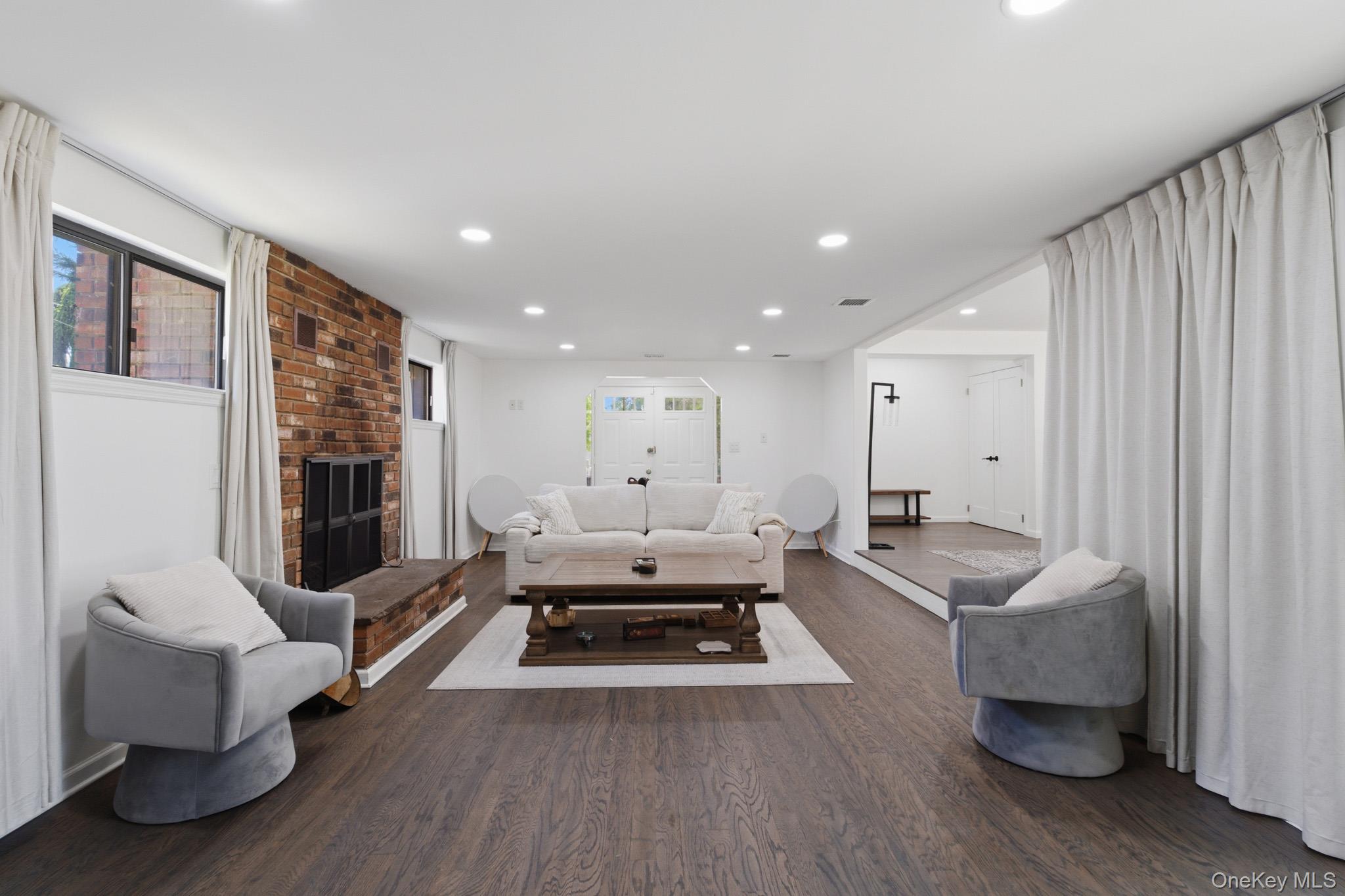 2 Bell Place Rye Brook, NY 10573 - Photo 4 of 41