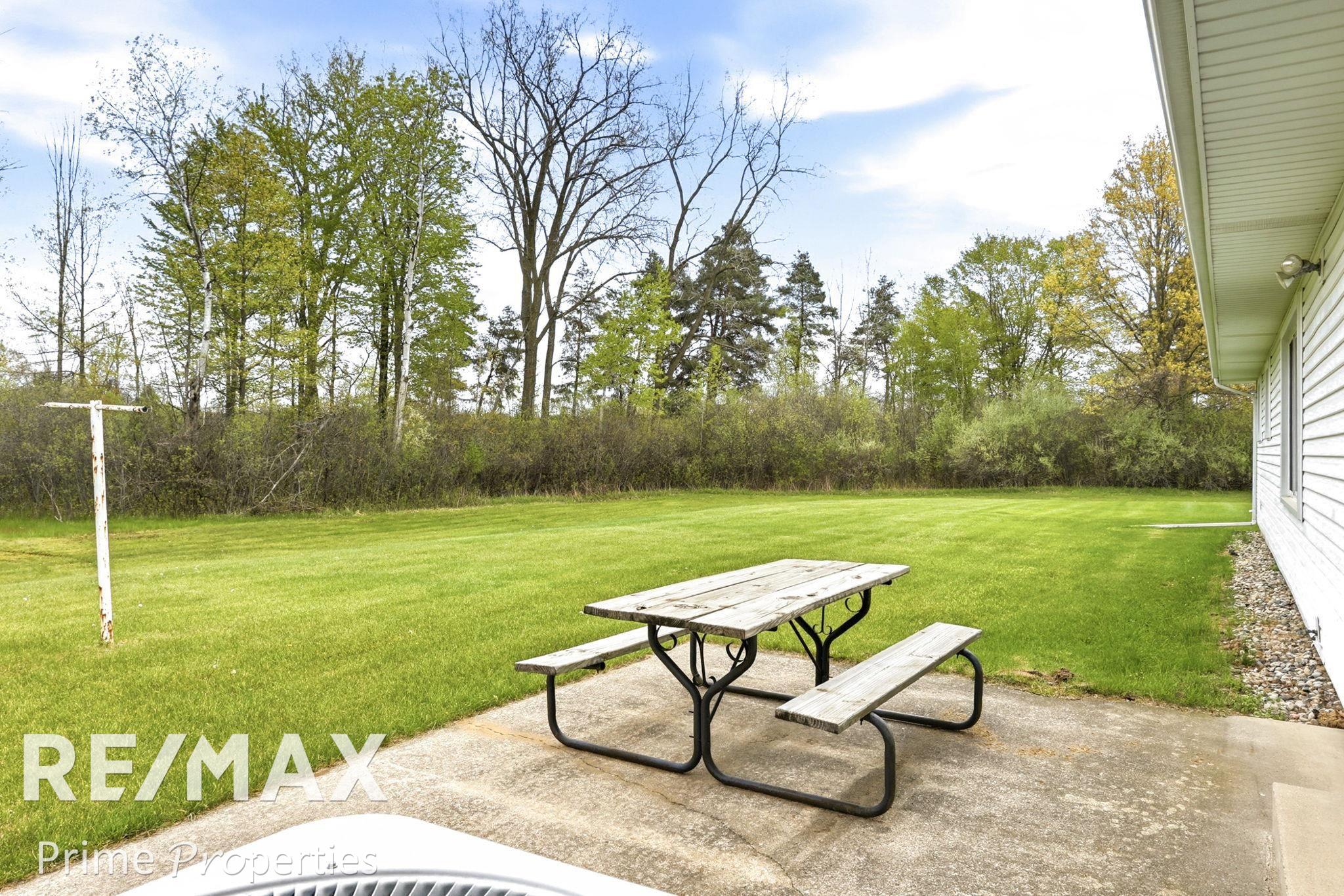 4301 Curtis Road Birch Run, MI 48415 - Photo 42 of 59 50208296-42d7503e-bf6b-4191-8cfd-68faf94c36eb.JPG