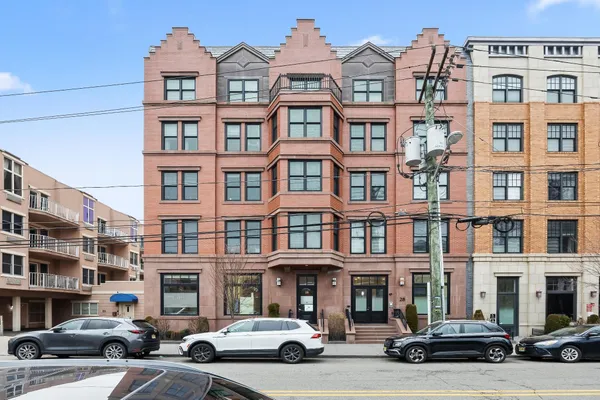 $4,400 | 28 Bright Street, Unit 306, Jersey City, NJ 07302