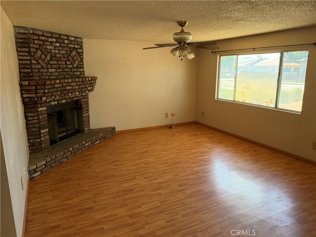 260 Fuller Street Shafter, CA 93263 - Photo 5 of 20
