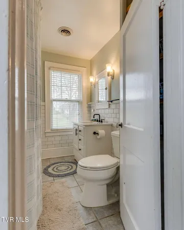 $349,900 | 911 Georgia Avenue, Bristol, TN 37620