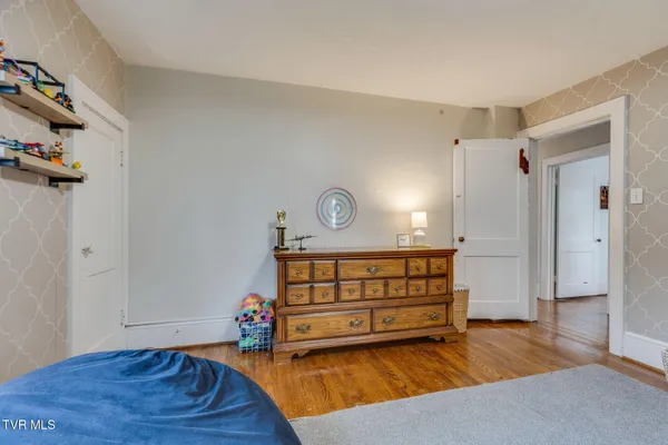 $349,900 | 911 Georgia Avenue, Bristol, TN 37620
