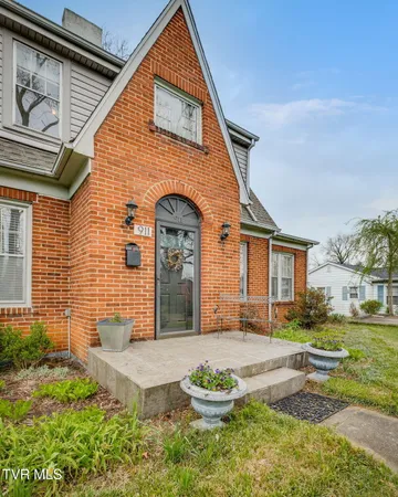 $349,900 | 911 Georgia Avenue, Bristol, TN 37620