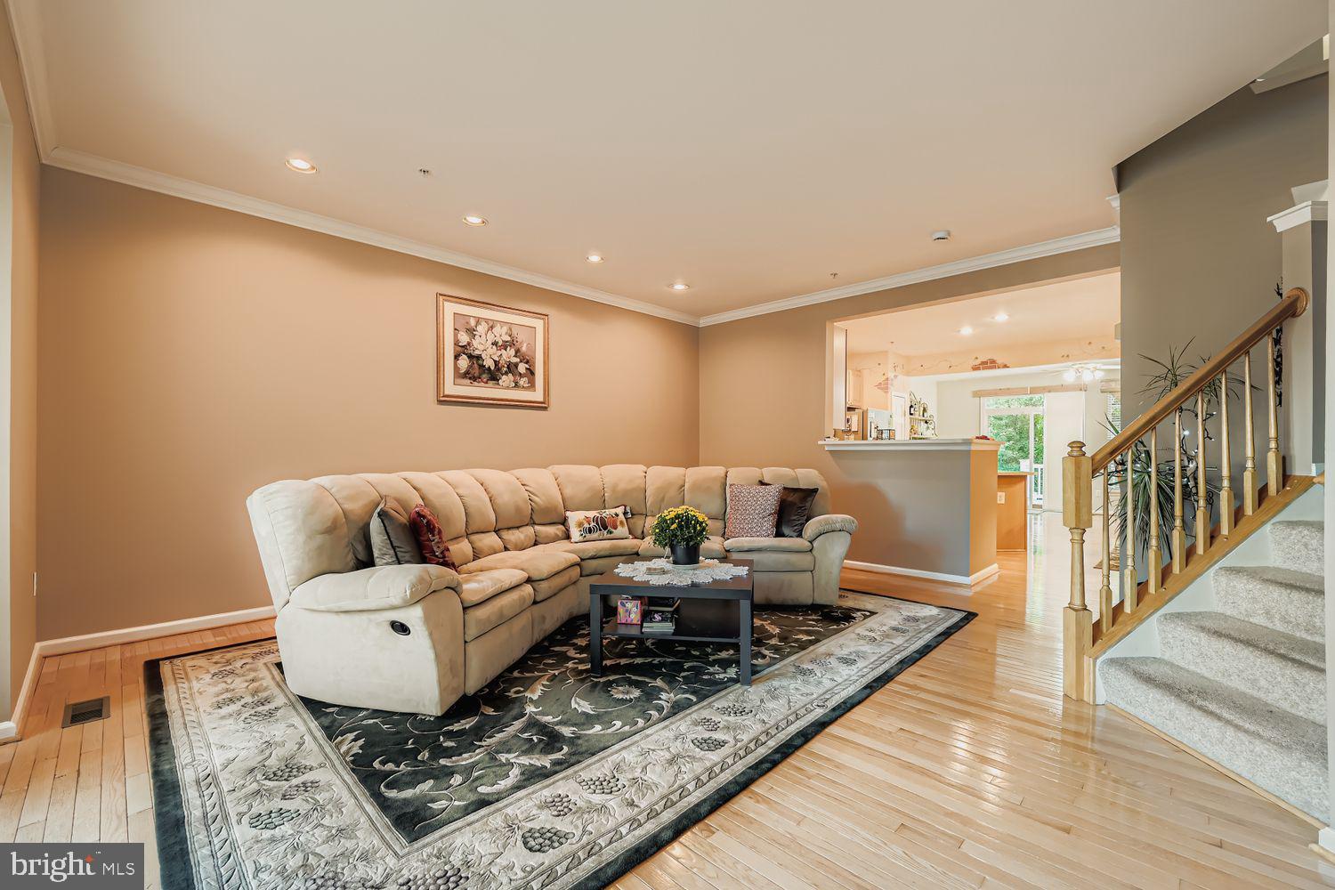 9809 Redwing Drive, Unit 9809 Perry Hall, MD 21128 - Photo 4 of 42 a living room with furniture