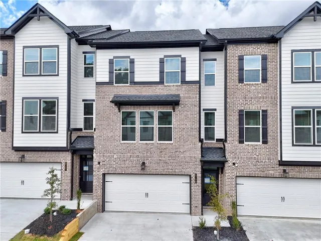 $419,950 | 5705 Urban Vlg Way, Unit 31, Tucker, GA 30084