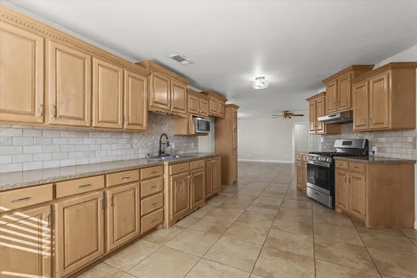 $349,000 | 3131 North Alamo Road, Levelland, TX 79336