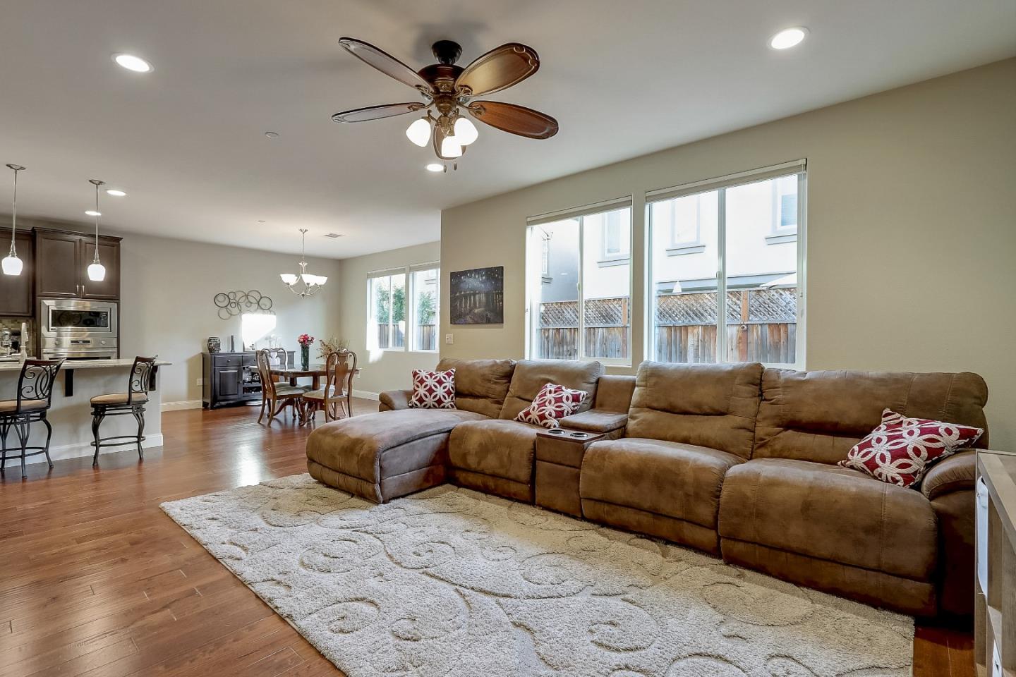 46 Angra Way Gilroy, CA 95020 - Photo 12 of 36 Gallery Image 12