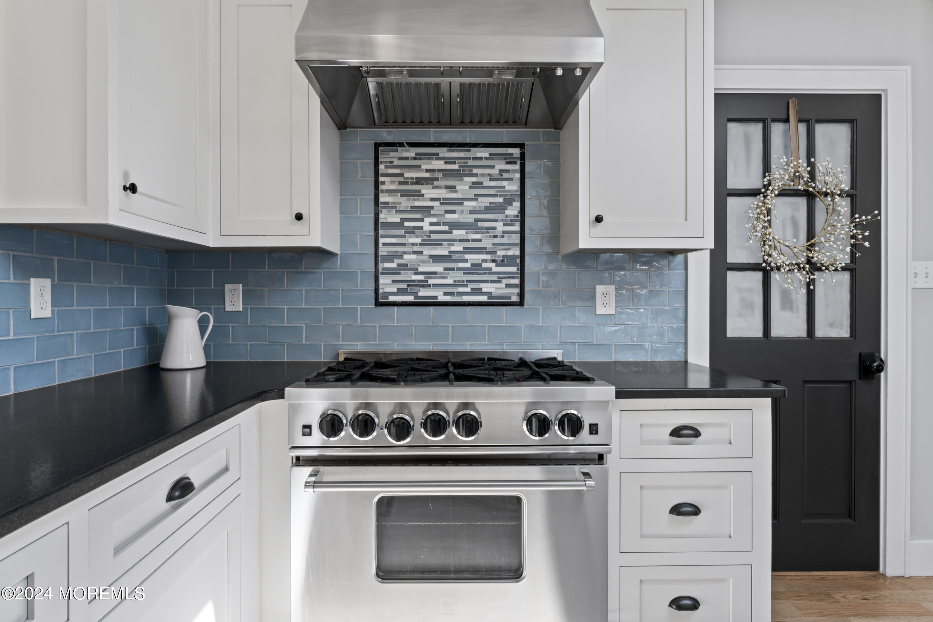 2010 Grasing Terrace Point Pleasant, NJ 08742 - Photo 16 of 49 photos_high_resolution_HOM06135
