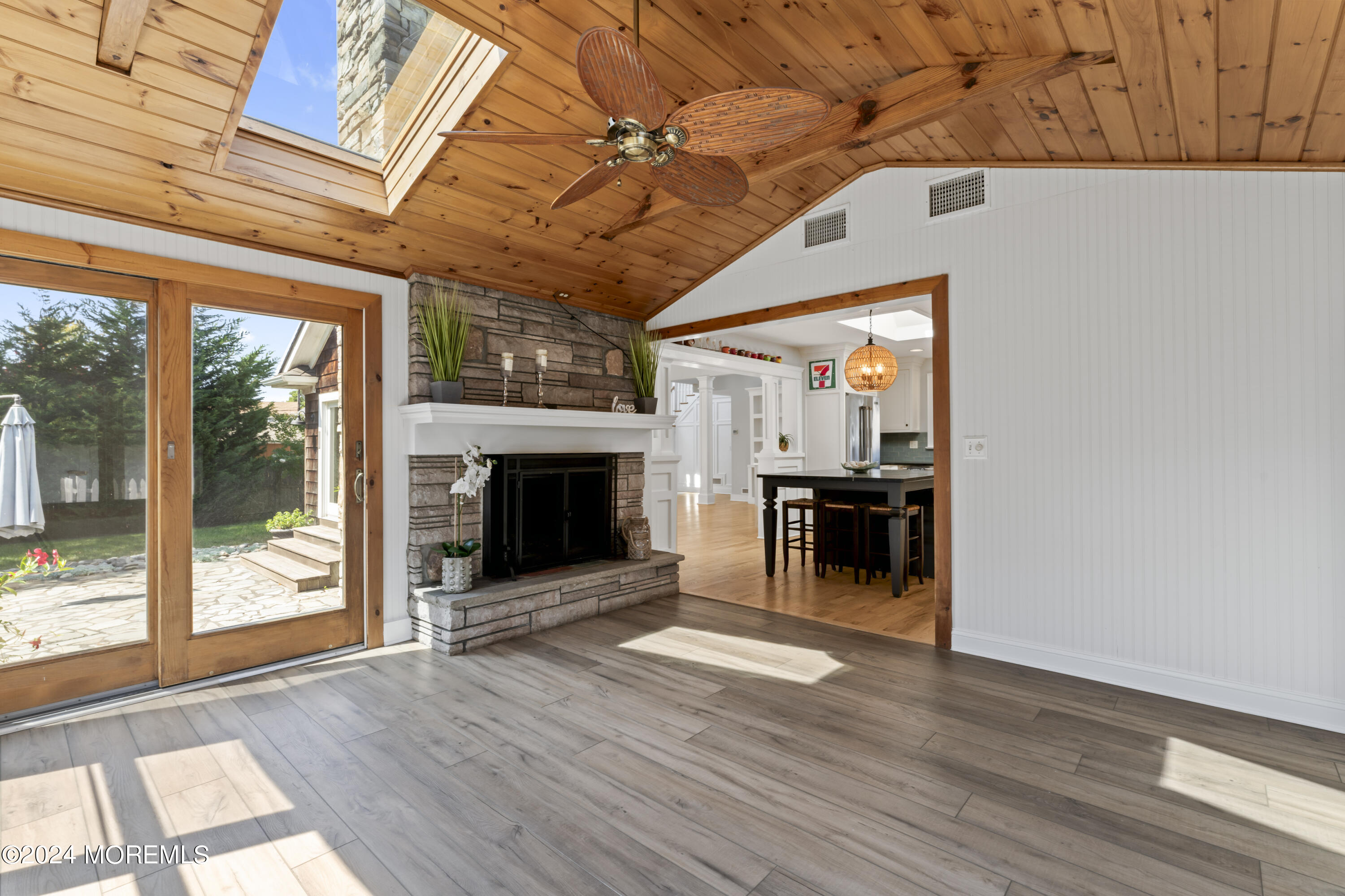 2010 Grasing Terrace Point Pleasant, NJ 08742 - Photo 23 of 49 photos_high_resolution_HOM06095