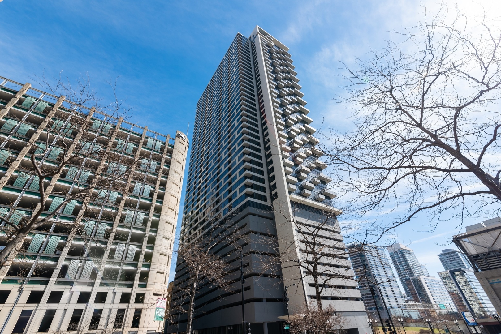 235 West Van Buren Street, Unit 2905 Chicago, IL 60607 - Photo 1 of 18 a view of a building