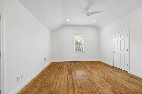 $4,000 | 4011 Garrott Street, Houston, TX 77006