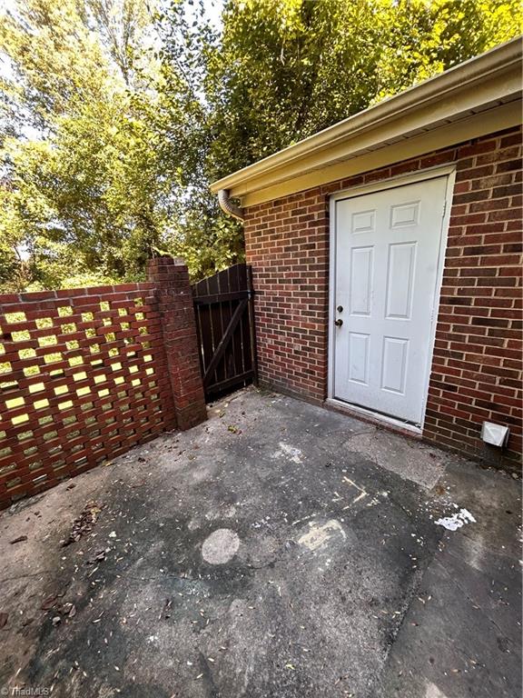 203 Northpoint Avenue, Unit J High Point, NC 27262 - Photo 18 of 19