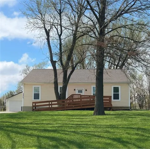 $400,000 | 24431 South 139th Street, Leavenworth, KS 66048