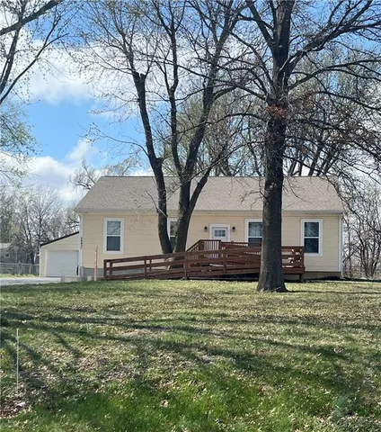 $400,000 | 24431 South 139th Street, Leavenworth, KS 66048