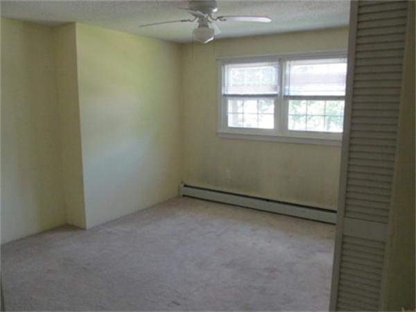 81 Dunstable Road Westford, MA 01886 - Photo 12 of 13 Gallery Image 12