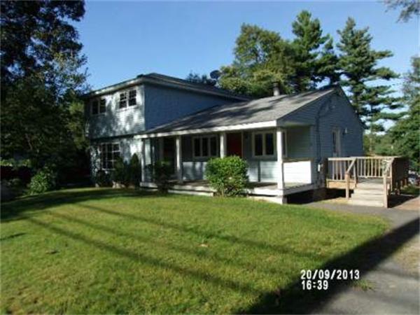 81 Dunstable Road Westford, MA 01886 - Photo 2 of 13 Gallery Image 2