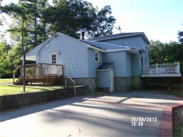 81 Dunstable Road Westford, MA 01886 - Photo 3 of 13 Gallery Image 3