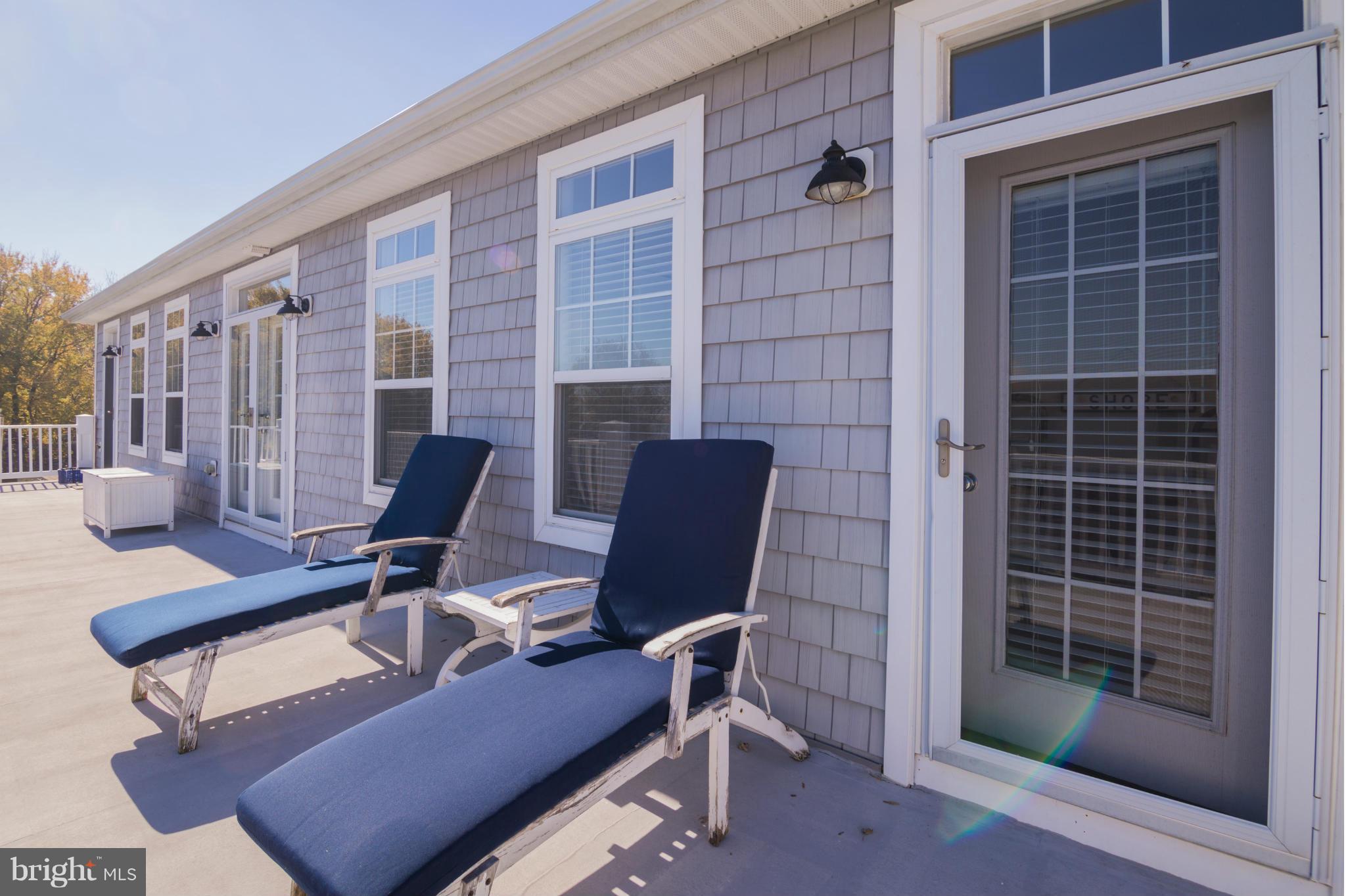4028 Chesapeake Drive Edgewater, MD 21037 - Photo 18 of 30 a view of a workspace with furniture