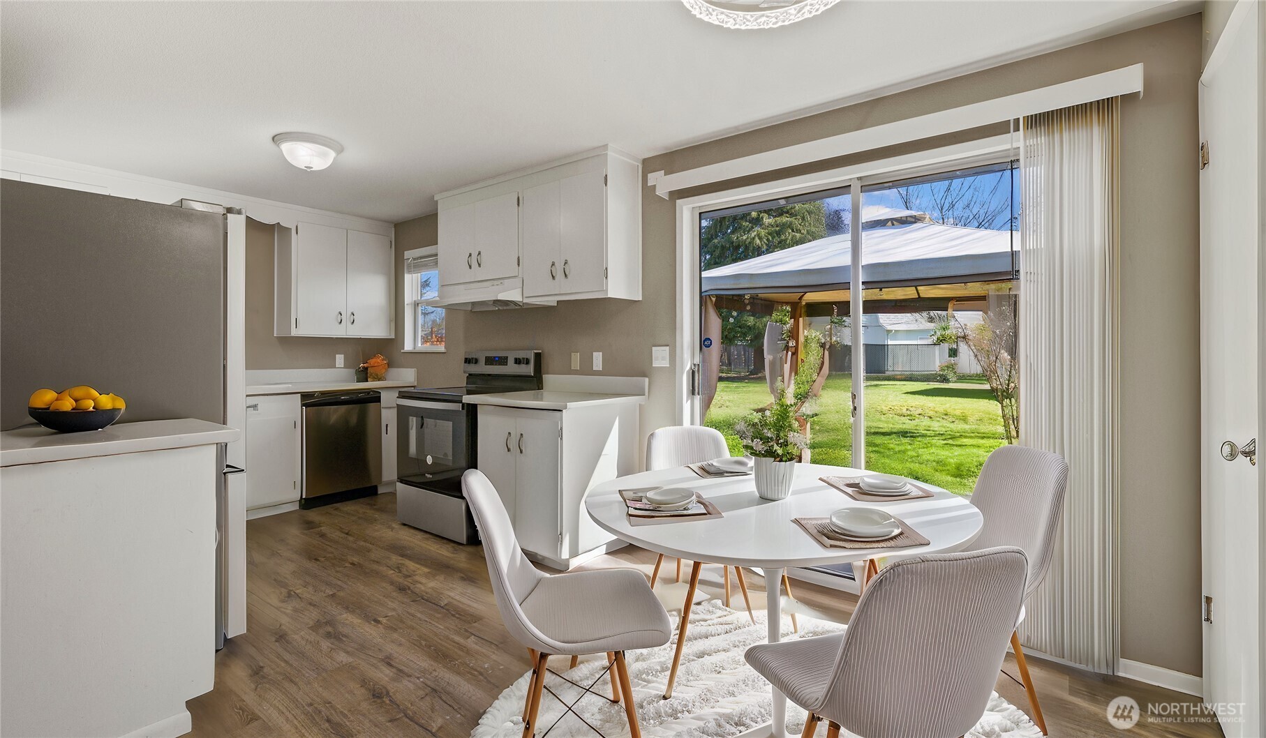 22928 105th Avenue Southeast Kent, WA 98031 - Photo 11 of 22