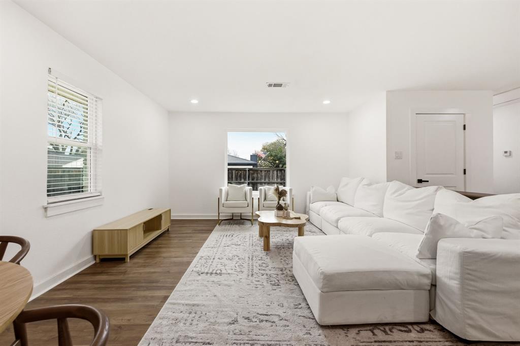 544 West Bethel Road Coppell, TX 75019 - Photo 8 of 19 a living room with furniture