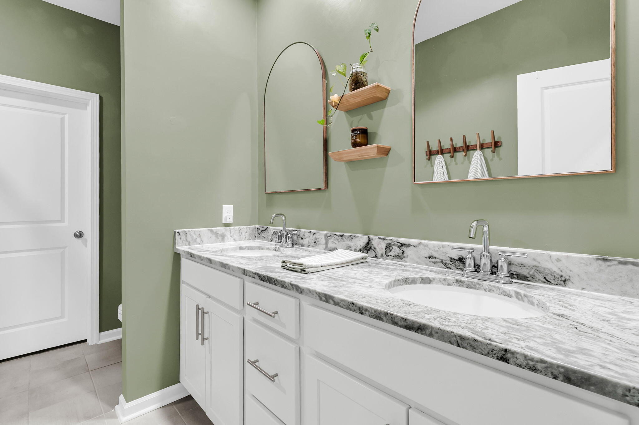 130 Alpine Road Summerville, SC 29485 - Photo 21 of 51 CREM - 130 Alpine Rd-19