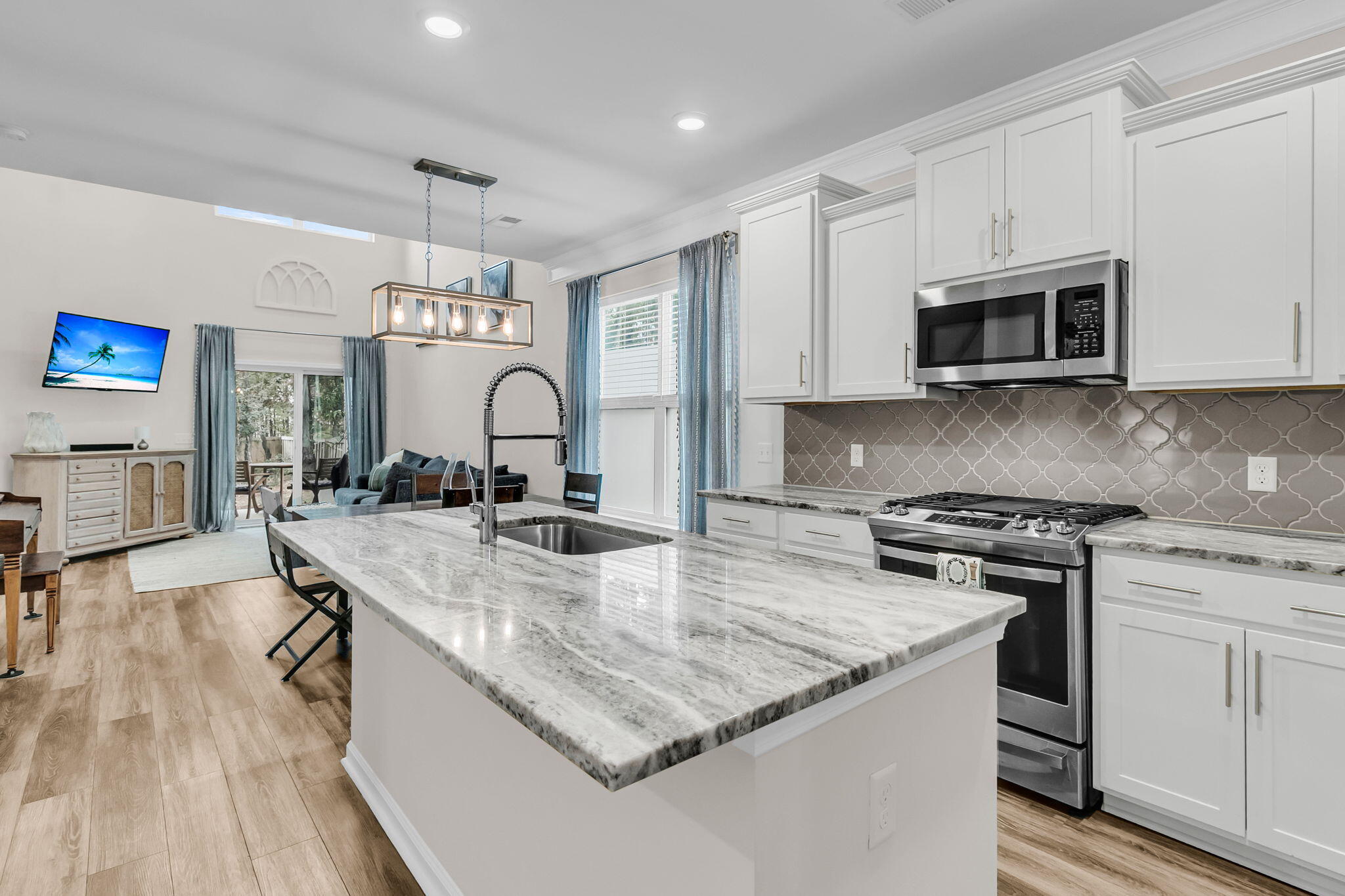 130 Alpine Road Summerville, SC 29485 - Photo 4 of 51 CREM - 130 Alpine Rd-23