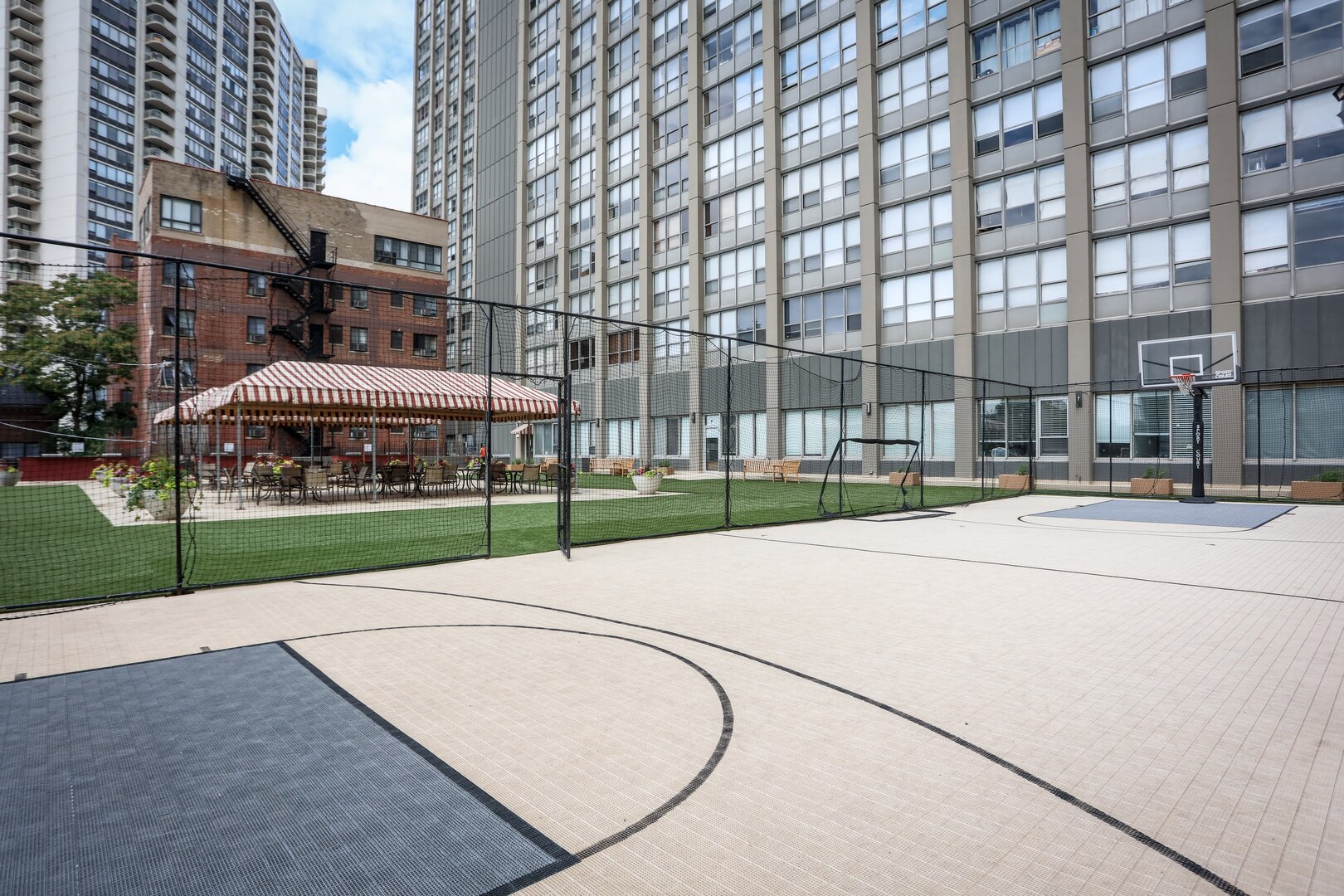 655 West Irving Park Road, Unit 1017 Chicago, IL 60613 - Photo 17 of 24 a view of a city with tall buildings