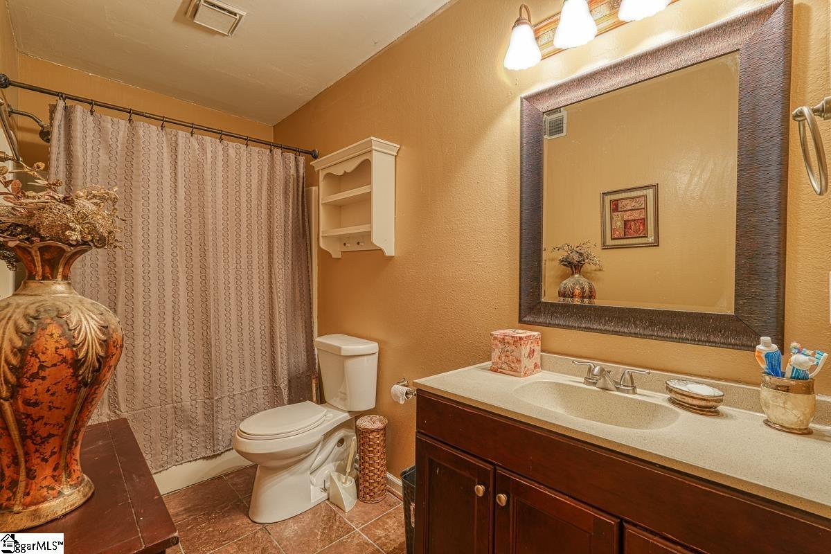 508 Country Garden Drive Fountain Inn, SC 29644 - Photo 17 of 30