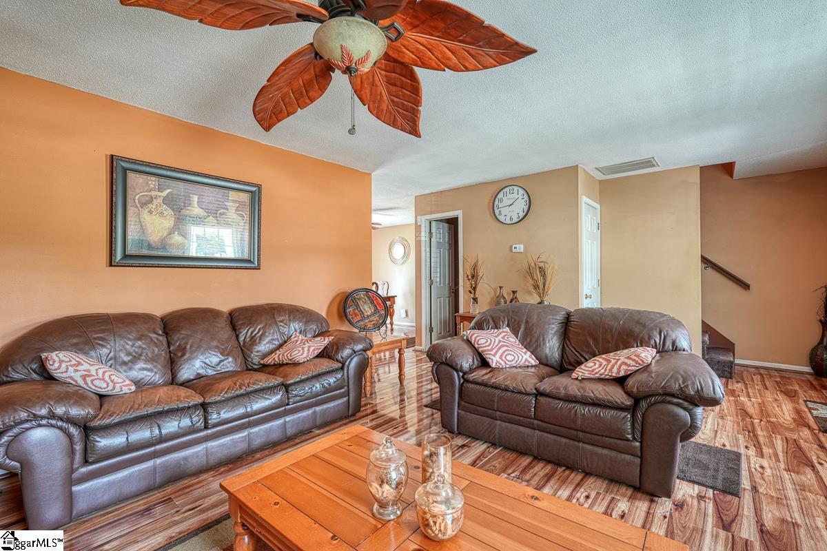 508 Country Garden Drive Fountain Inn, SC 29644 - Photo 5 of 30