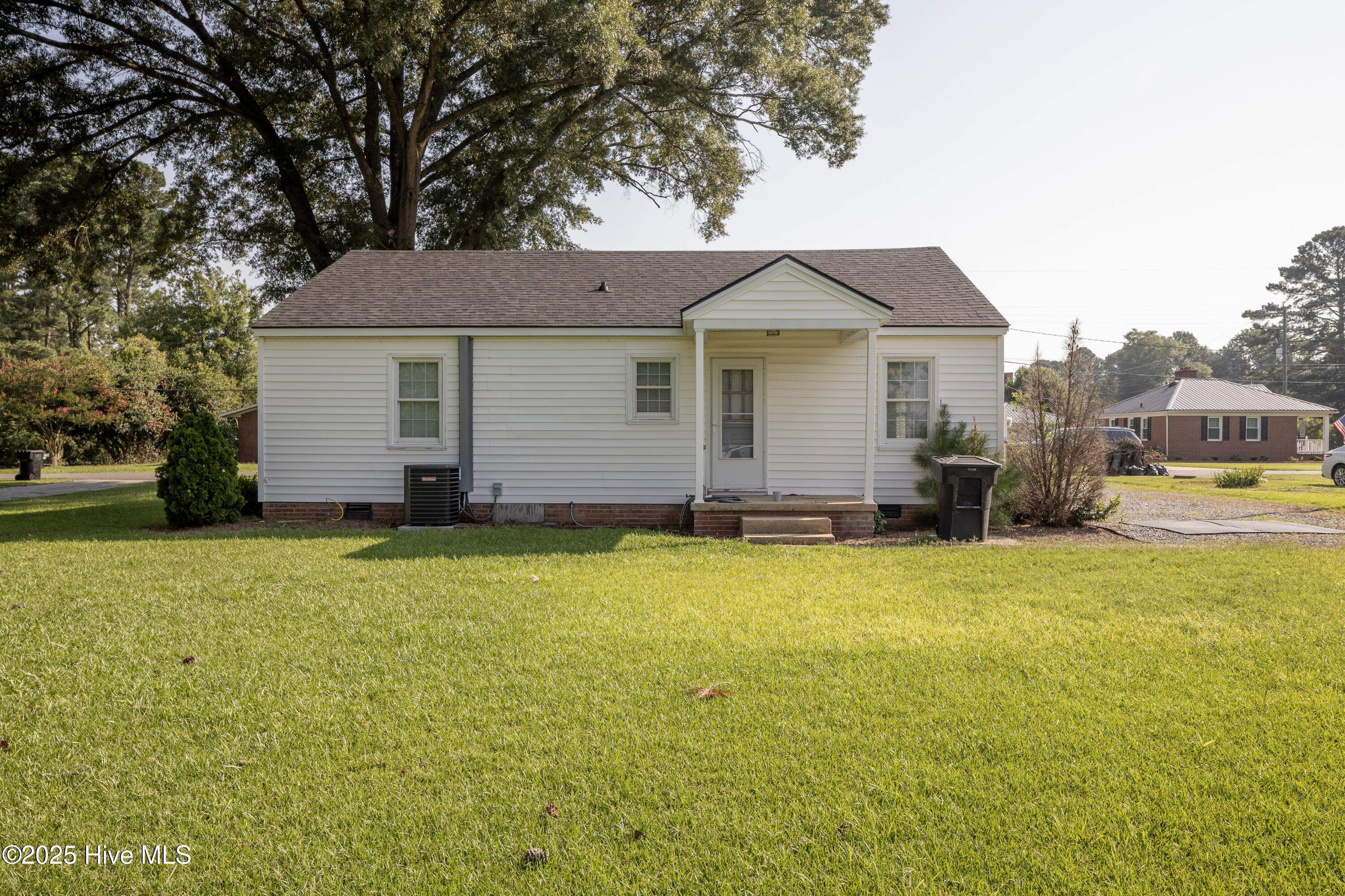 105 Davis Street Clinton, NC 28328 - Photo 30 of 31 105 Davis St26