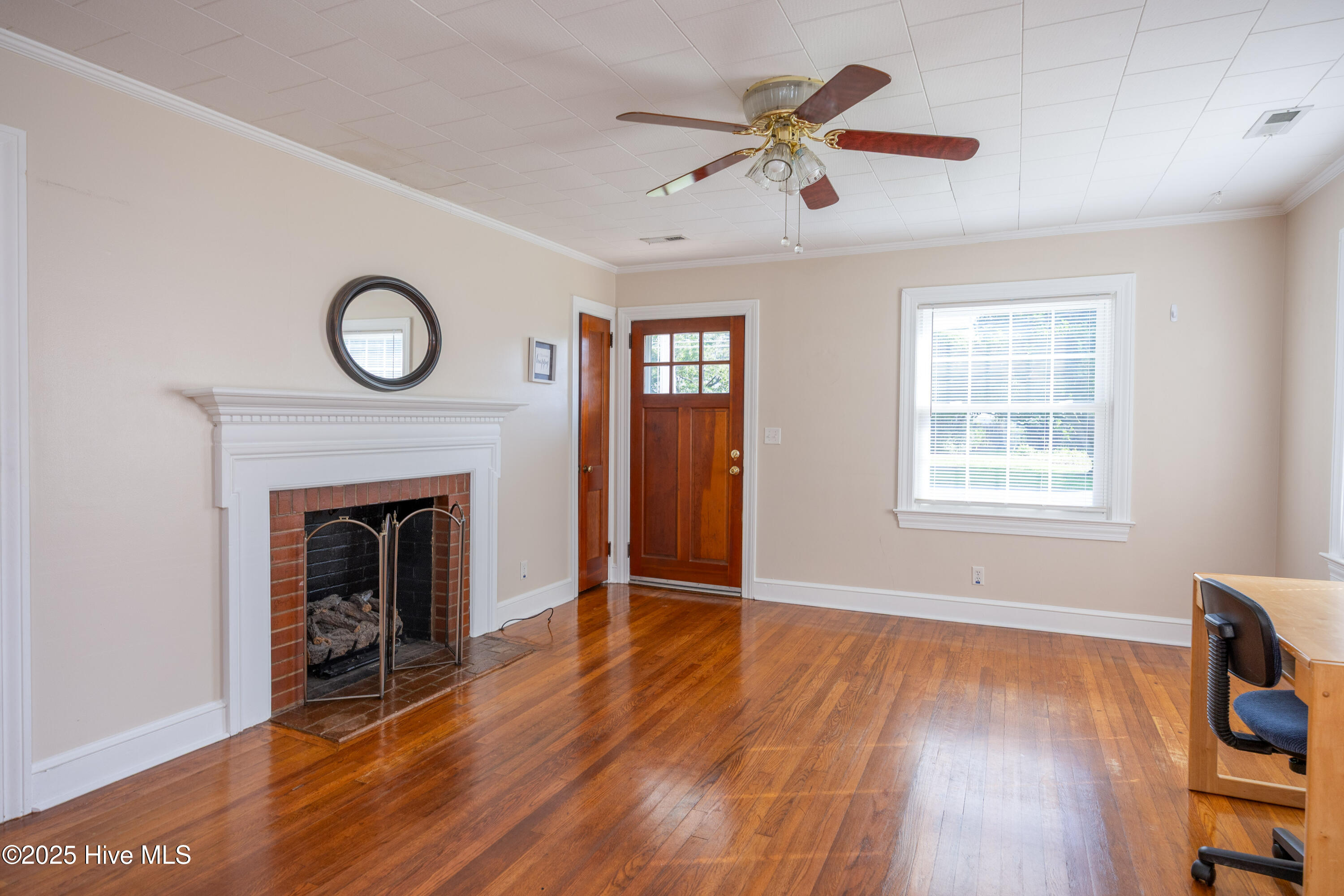 105 Davis Street Clinton, NC 28328 - Photo 5 of 31 105 Davis St4