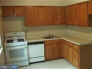 10731 Philcrest Road Philadelphia, PA 19154 - Photo 2 of 4 Gallery Image 2