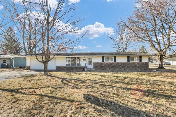 $210,000 | 209 West Strong Street, Tolono, IL 61880