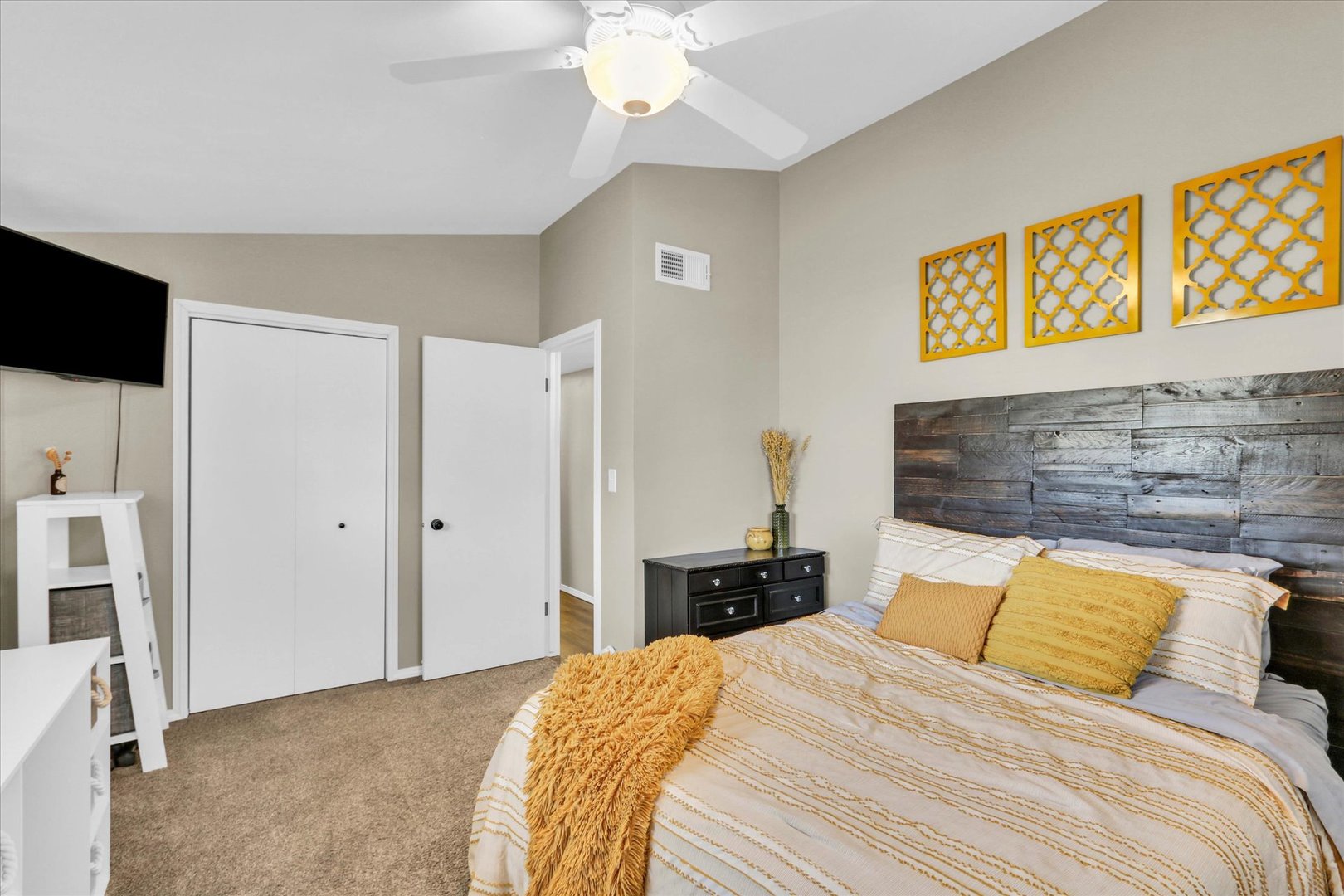 209 West Strong Street Tolono, IL 61880 - Photo 25 of 33