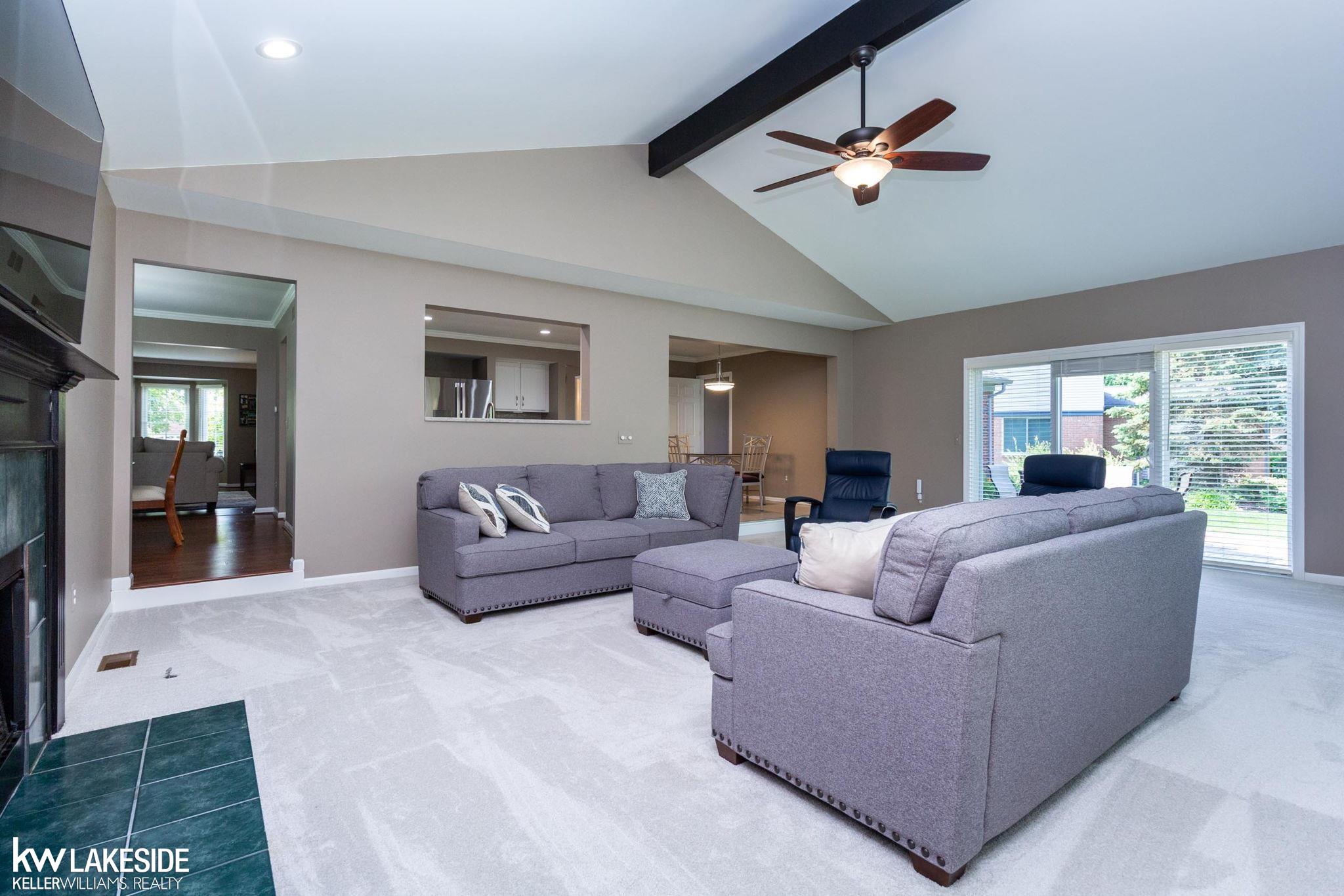 2925 Manorwood Road Troy, MI 48085 - Photo 16 of 70 50184901-f1c86f78-1857-4273-948f-6c24d762d7bf.JPG