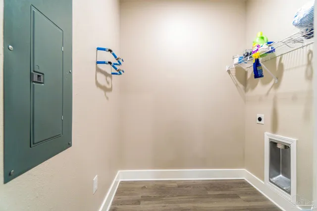 a view of walk in closet