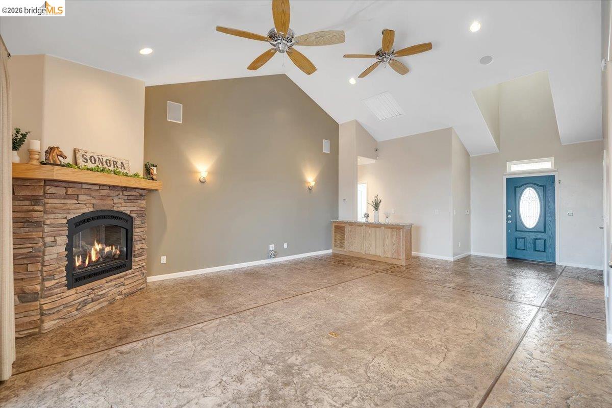 18180 Robin Ridge Road Sonora, CA 95370 - Photo 13 of 88